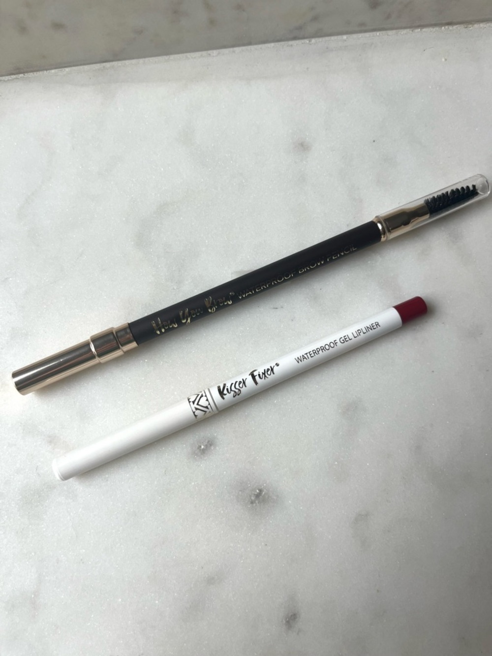 💜 SET OF 2, Waterproof Gel RED Lipliner & Dual Ended Brow Brush Pencil